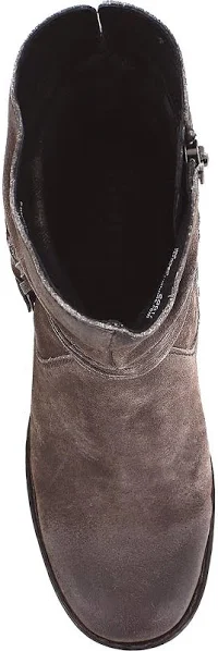 Born Womens Cross Boot
